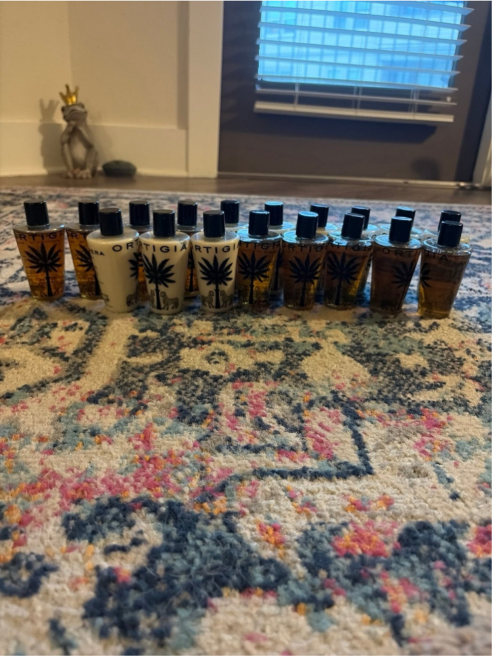Ortigia Sicilia Ambra Nera Bath & Body Bundle - 18 Pieces travel size